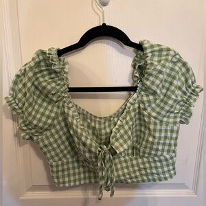 Cropped Green/White Gingham Print Blouse